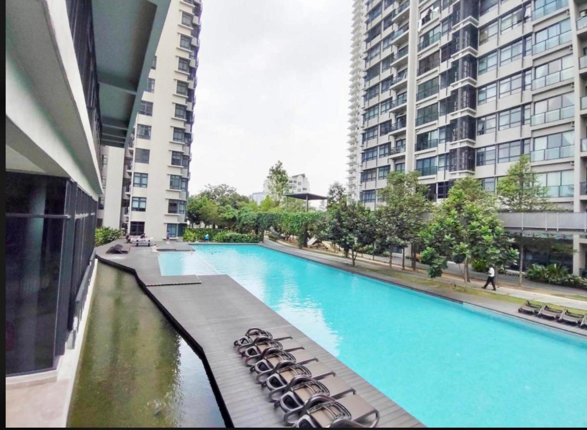 The Elements Ampang Infinity Pool * Kuala Lumpur